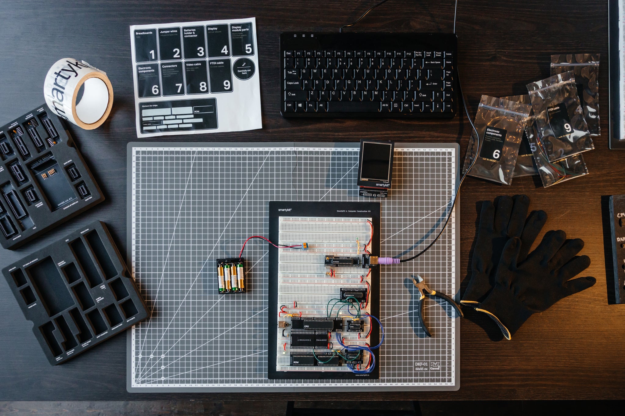 SmartyKit computer construction kit – DIY computer on breadboards ...